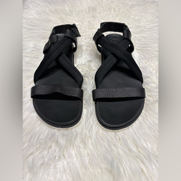 Sorel Black Crisscross Sandals - Picture 4 of 7